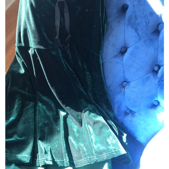 killstar emerald velvet dress - Picture 2 of 4
